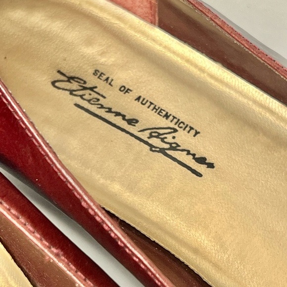 Vintage Etienne Aigner Kitten Heel Deep Red Alligator Shoes - Picture 5 of 9